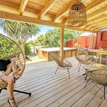 L'evasion Naturelle N1 Des Villages Des Francais Bed and Breakfast 4*